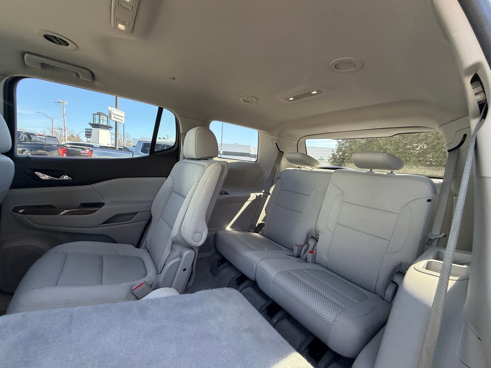 Used 2020 GMC Acadia SLE w/ Driver Convenience Package image 26