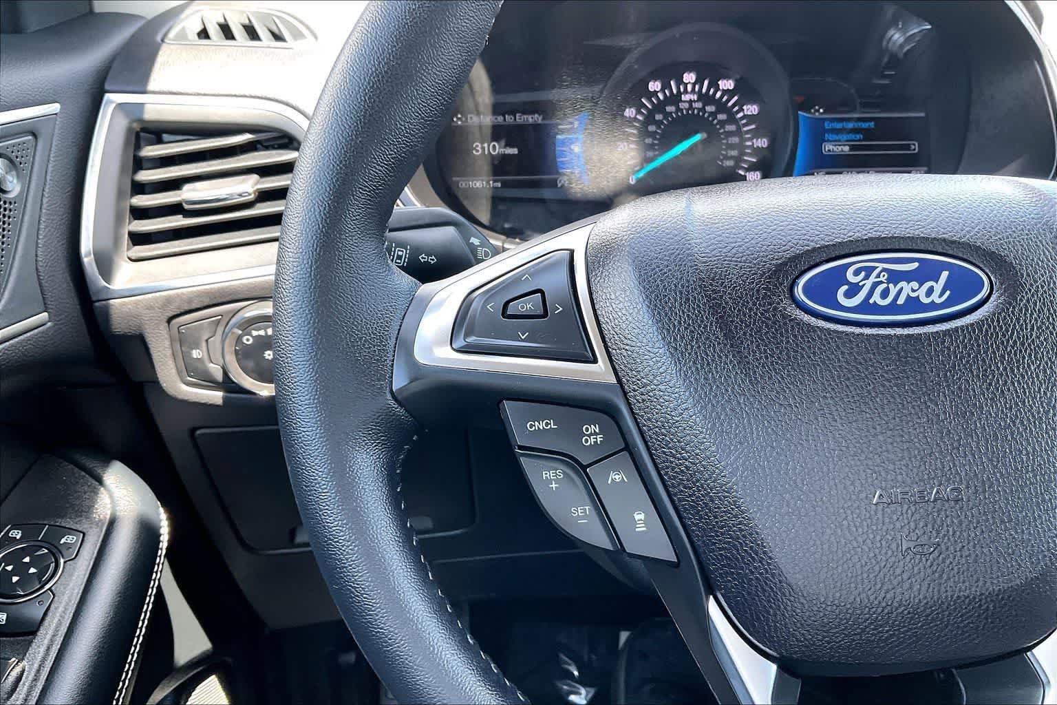 Used 2024 Ford Edge Titanium w/ Equipment Group 301A AWD/4WD image 24