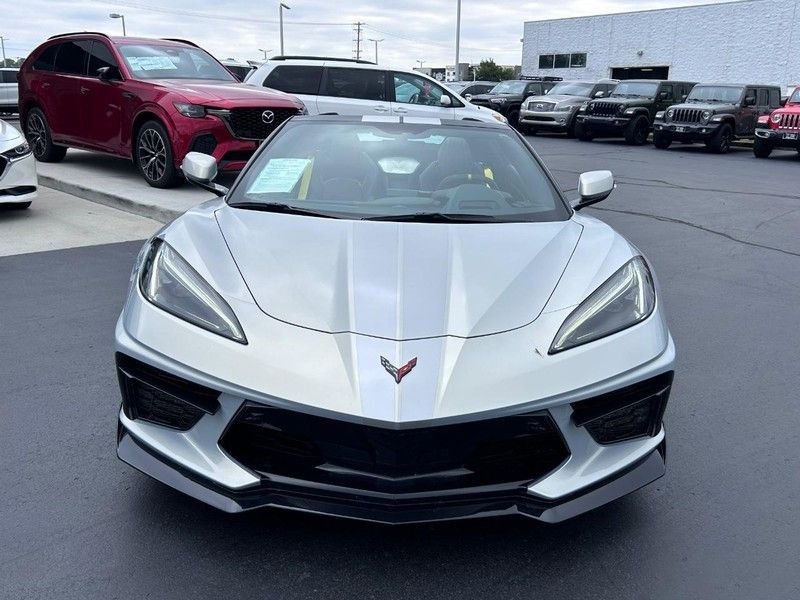 Used 2021 Chevrolet Corvette Stingray Premium Conv w/ Z51 Performance Package image 10