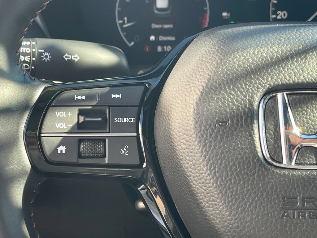 Used 2024 Honda HR-V Sport image 16