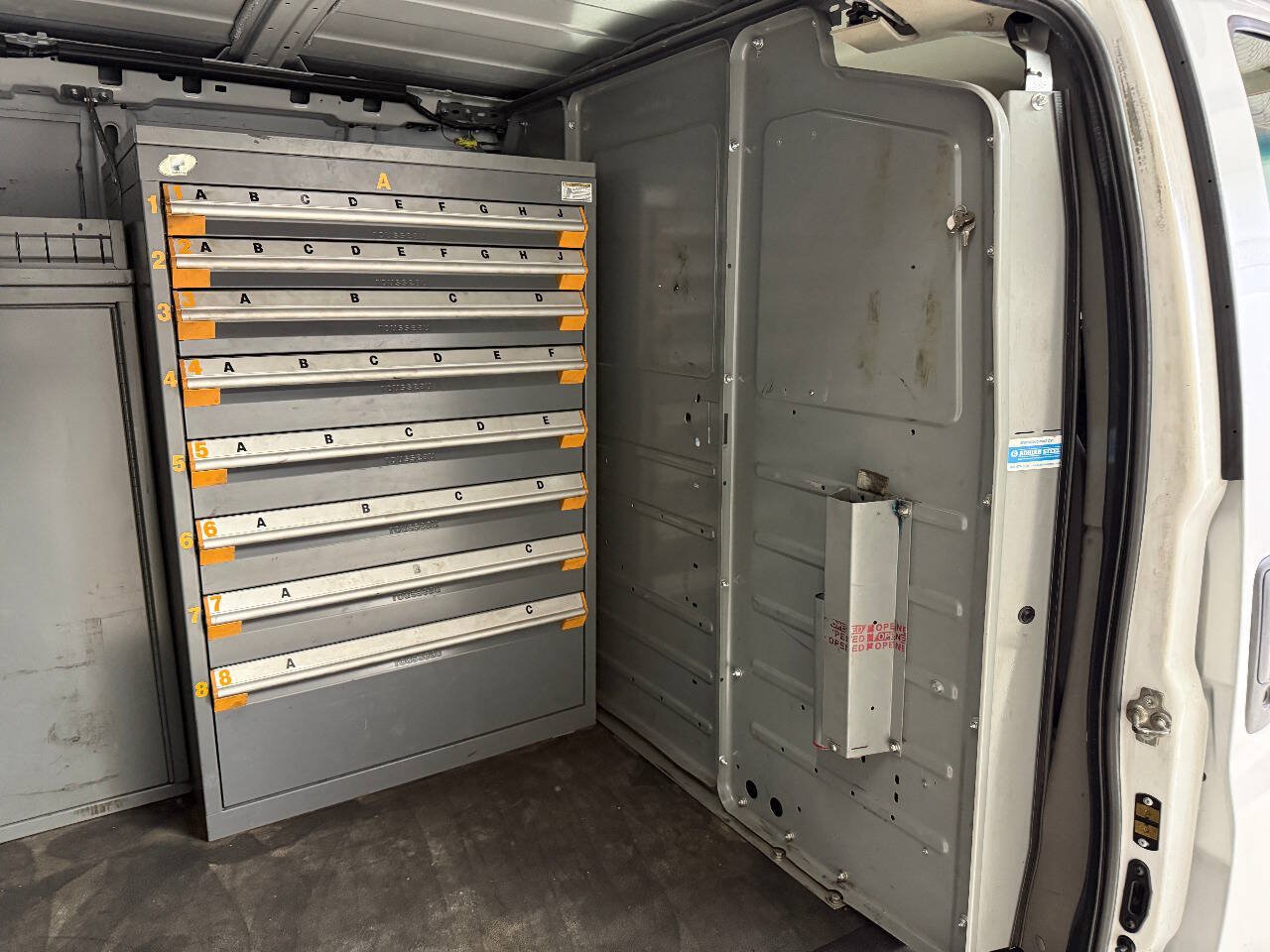 Used 2018 Chevrolet Express 3500 Extended w/ Driver Convenience Package RWD image 62