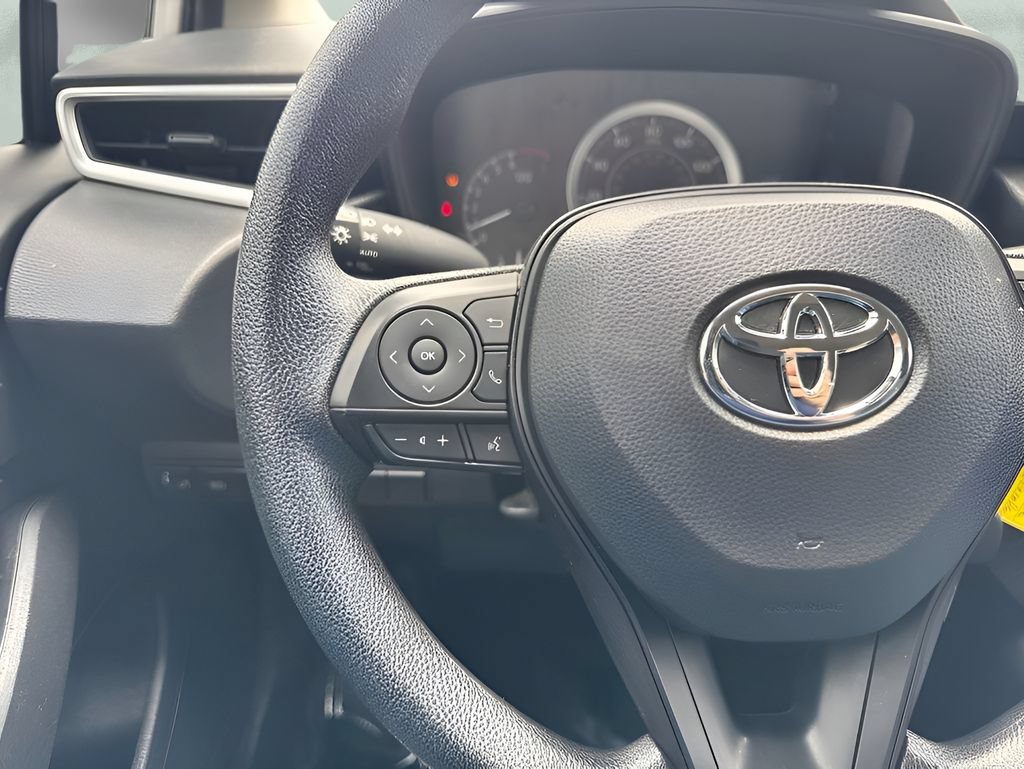 Used 2022 Toyota Corolla LE FWD image 14
