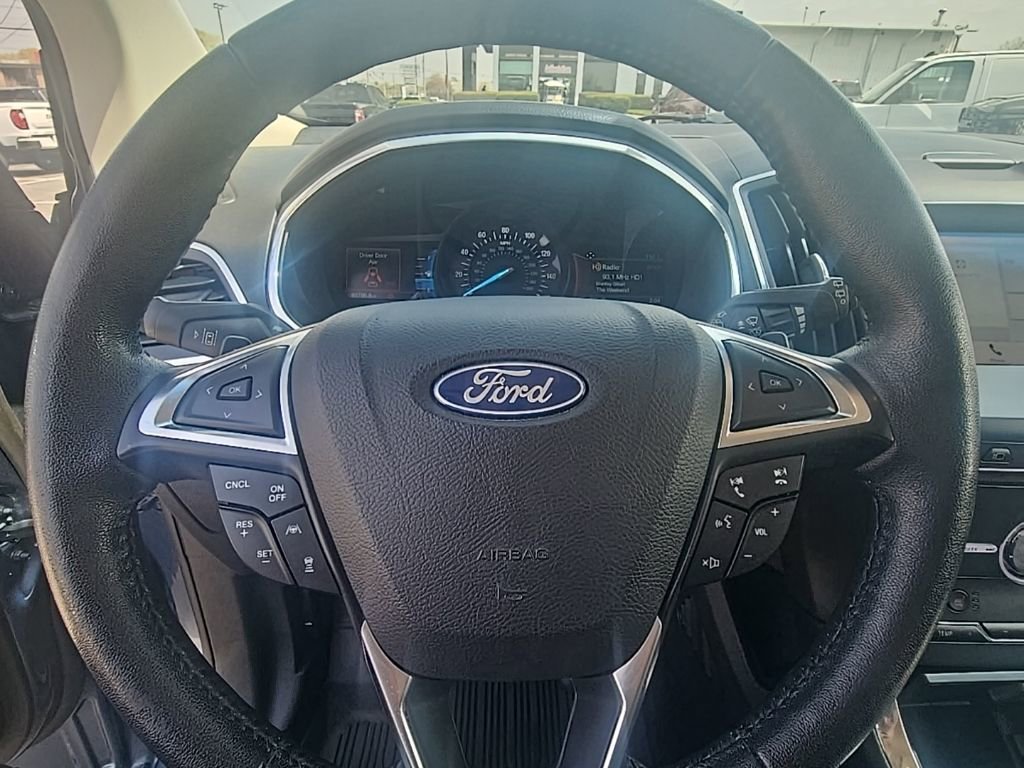 Used 2019 Ford Edge Titanium w/ Equipment Group 301A image 17