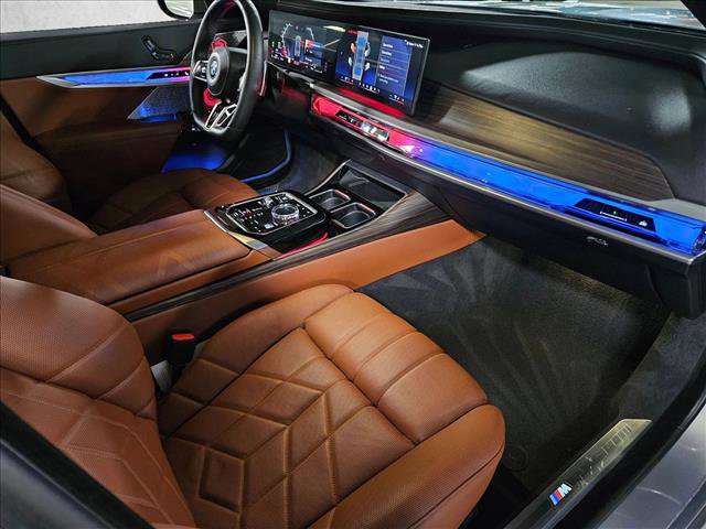 Certified 2023 BMW 760i xDrive w/ Executive Package AWD/4WD image 20
