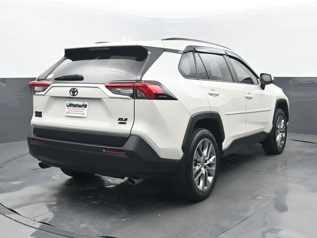 Used 2022 Toyota RAV4 XLE Premium AWD/4WD image 22