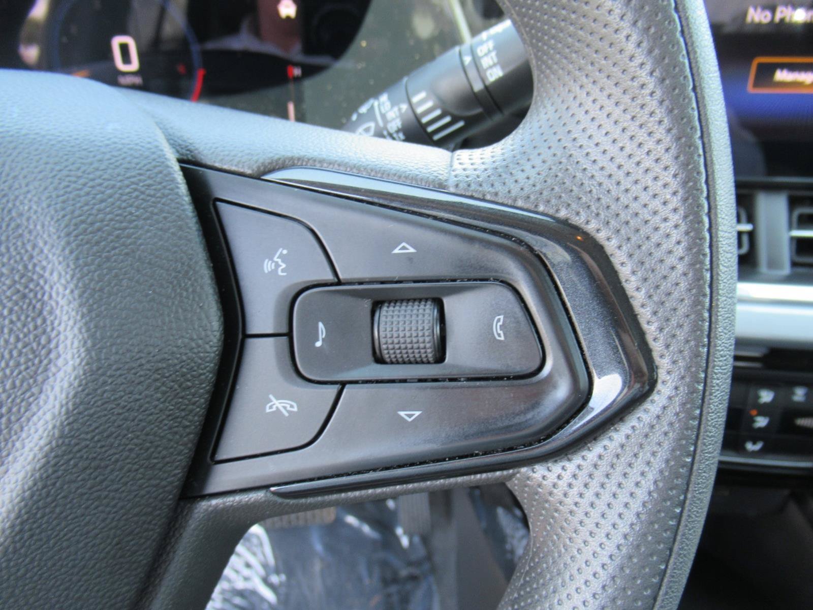 Certified 2024 Chevrolet Trax LT FWD image 22