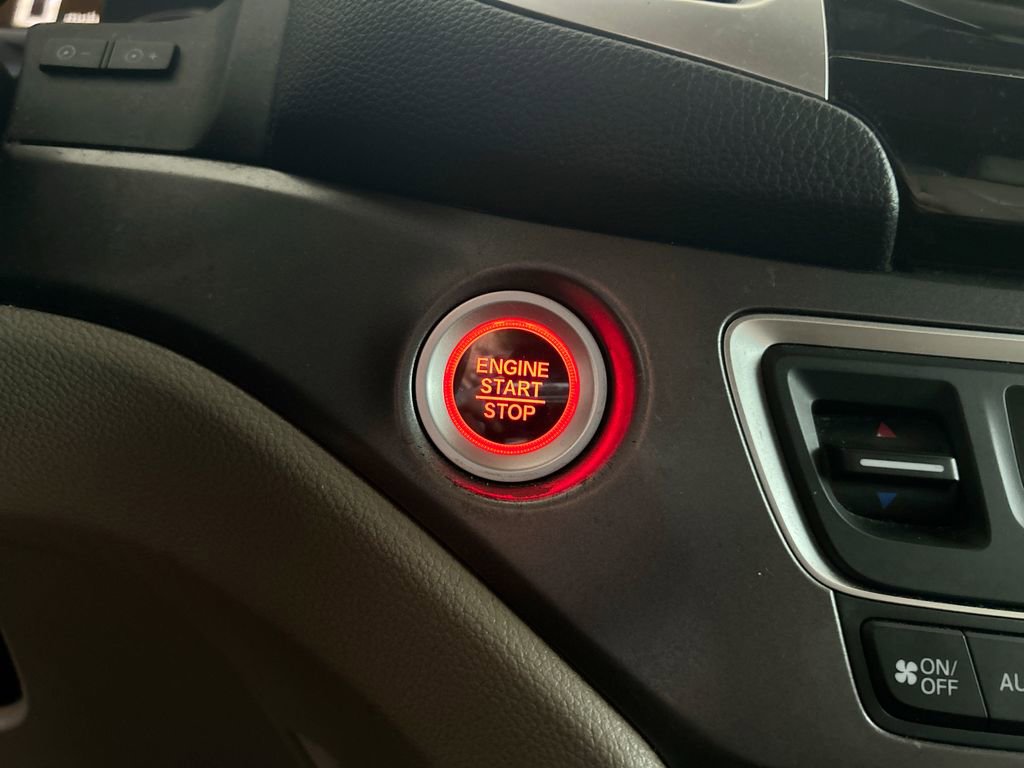 Used 2018 Honda Pilot EX-L image 30