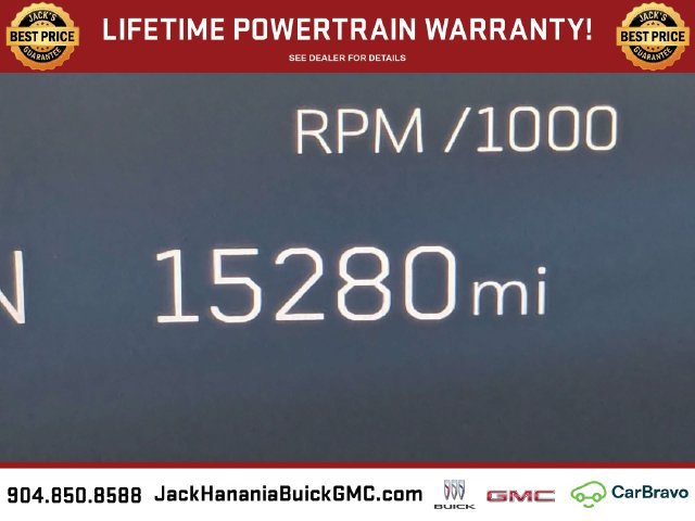 Used 2024 Cadillac XT4 Luxury w/ Cold Weather Package FWD image 32
