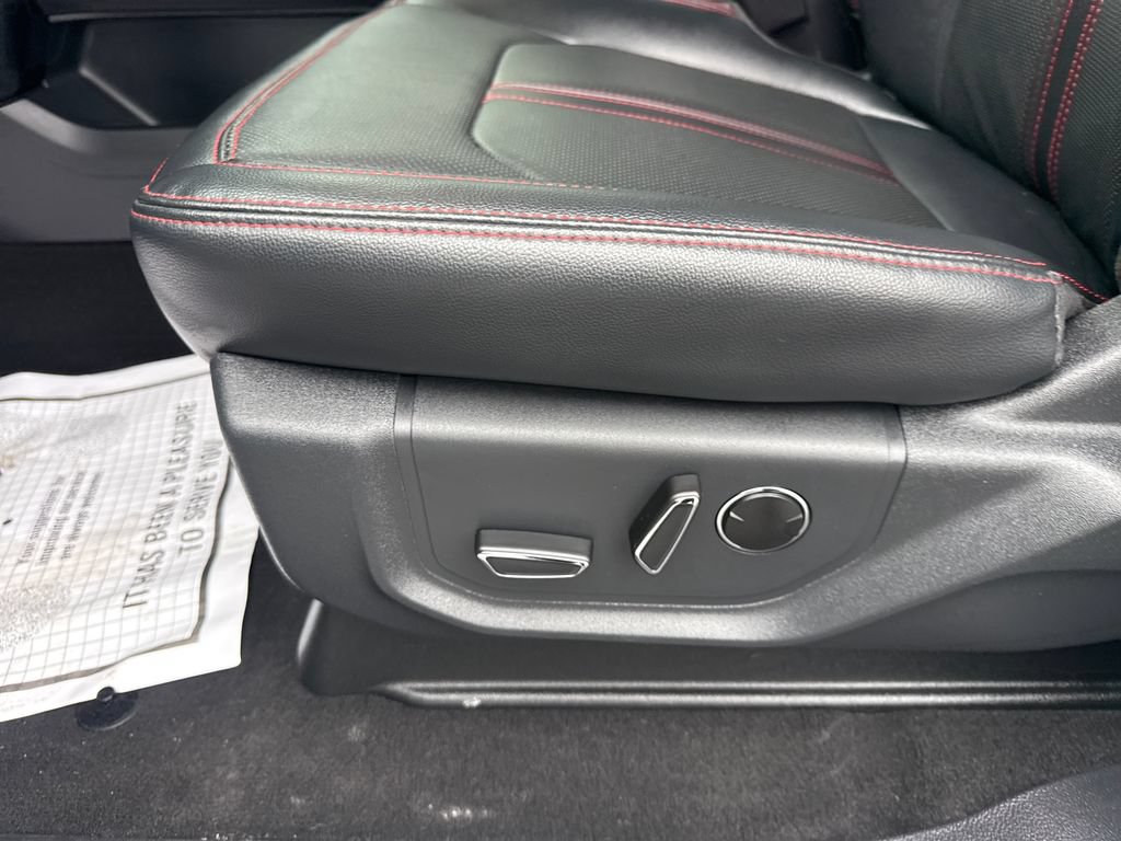 Used 2024 Ford Expedition Limited AWD/4WD image 34