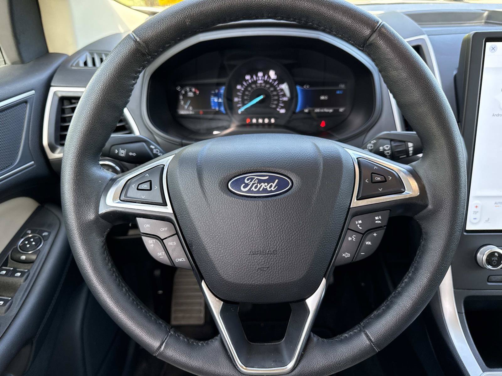 Used 2024 Ford Edge SEL AWD/4WD image 14