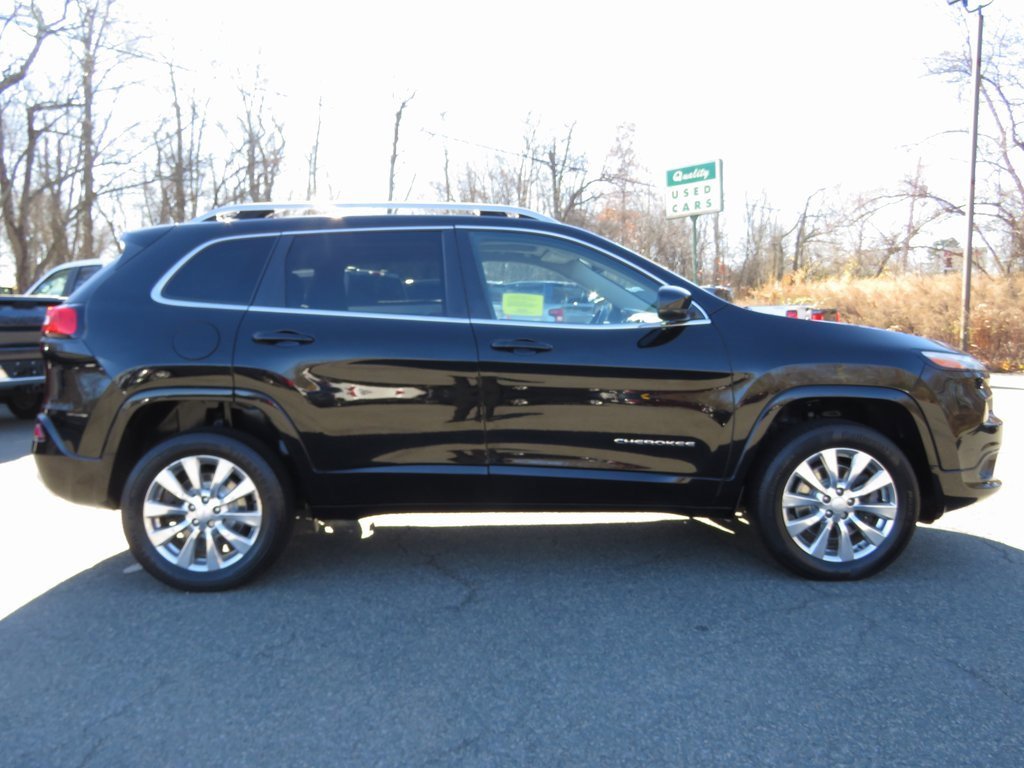 Used 2018 Jeep Cherokee Overland w/ Heavy Duty Protection Group image 5