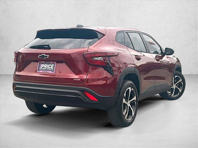 Certified 2024 Chevrolet Trax RS FWD image 2