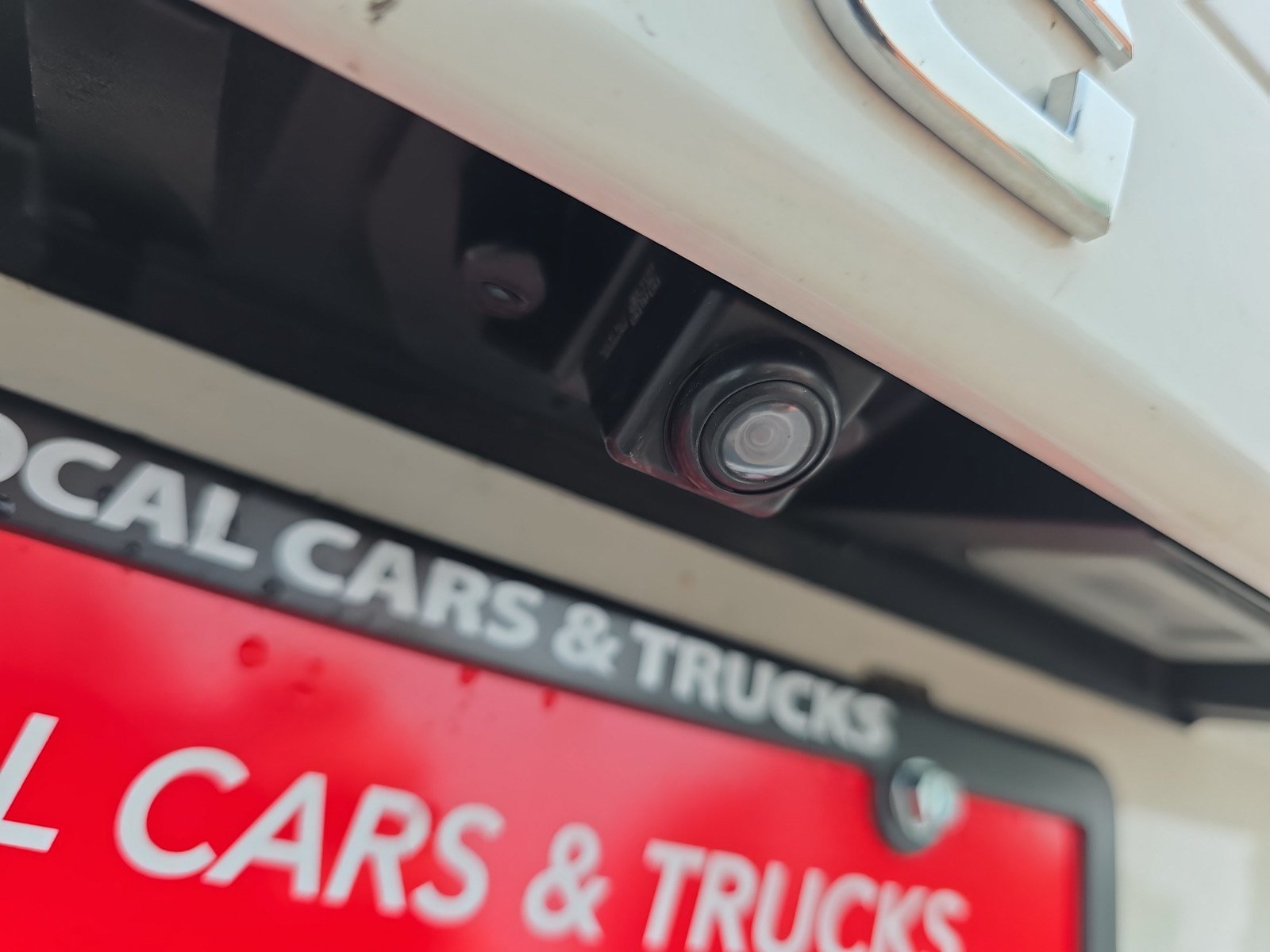 Used 2023 Nissan Rogue S AWD/4WD image 10