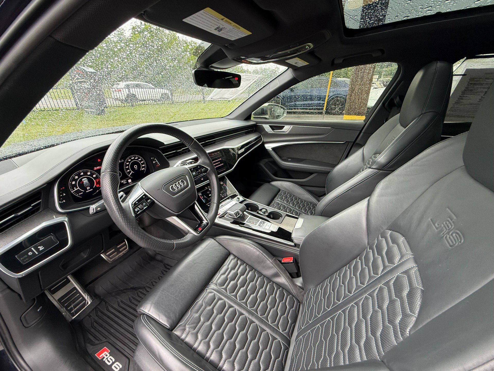 Used 2021 Audi RS 6 AWD/4WD image 9