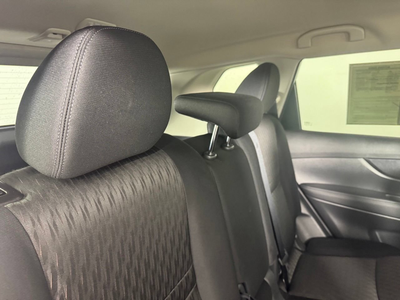 Used 2018 Nissan Rogue SV FWD image 29