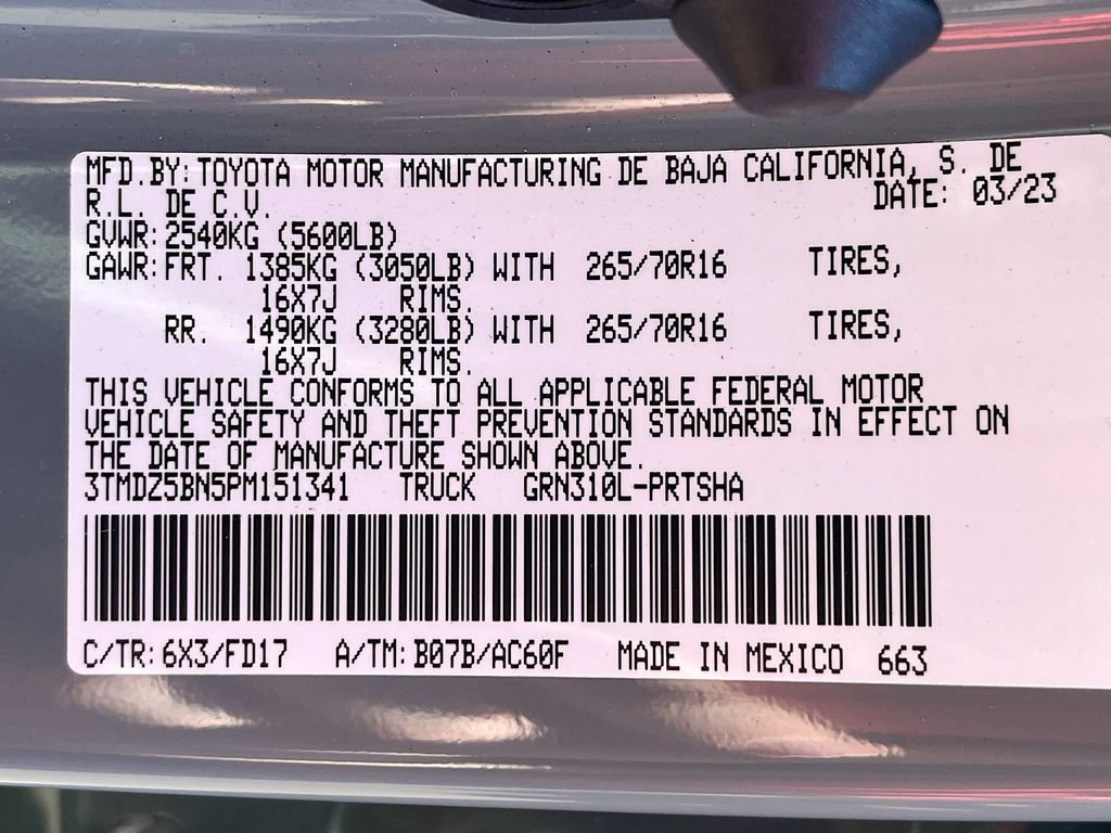 Used 2023 Toyota Tacoma TRD Off-Road w/ Advanced Technology Package AWD/4WD image 29