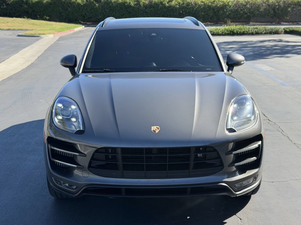Used 2018 Porsche Macan Turbo AWD/4WD image 3