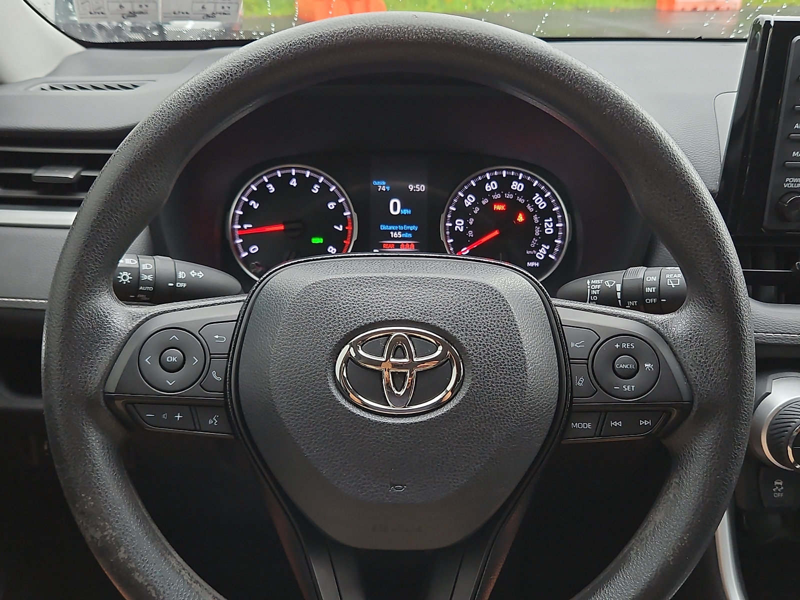 Used 2021 Toyota RAV4 XLE AWD/4WD image 18
