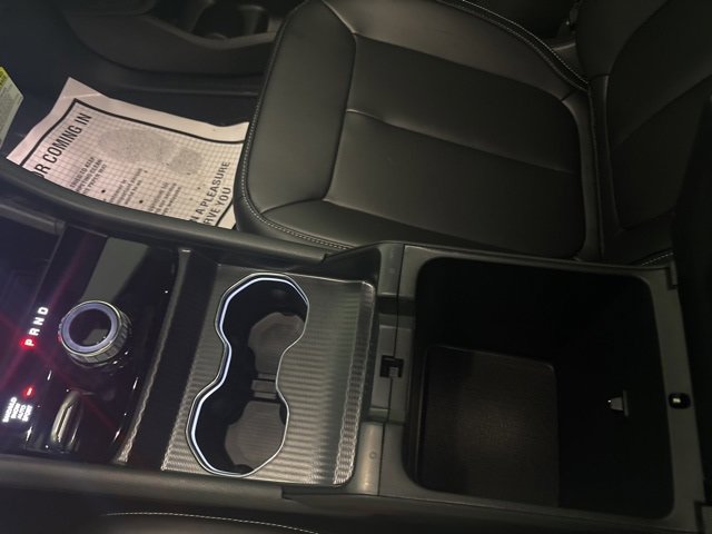 New 2025 Jeep Grand Cherokee Limited w/ Black Appearance Package image 32