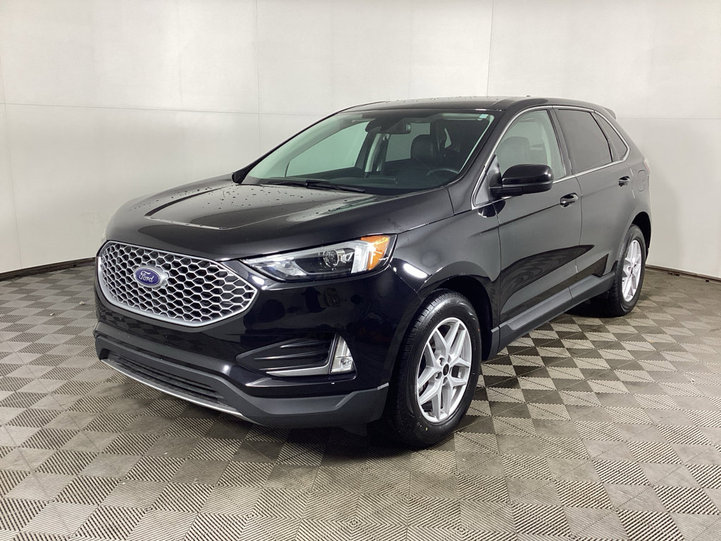 Used 2023 Ford Edge SEL w/ Convenience Package image 5