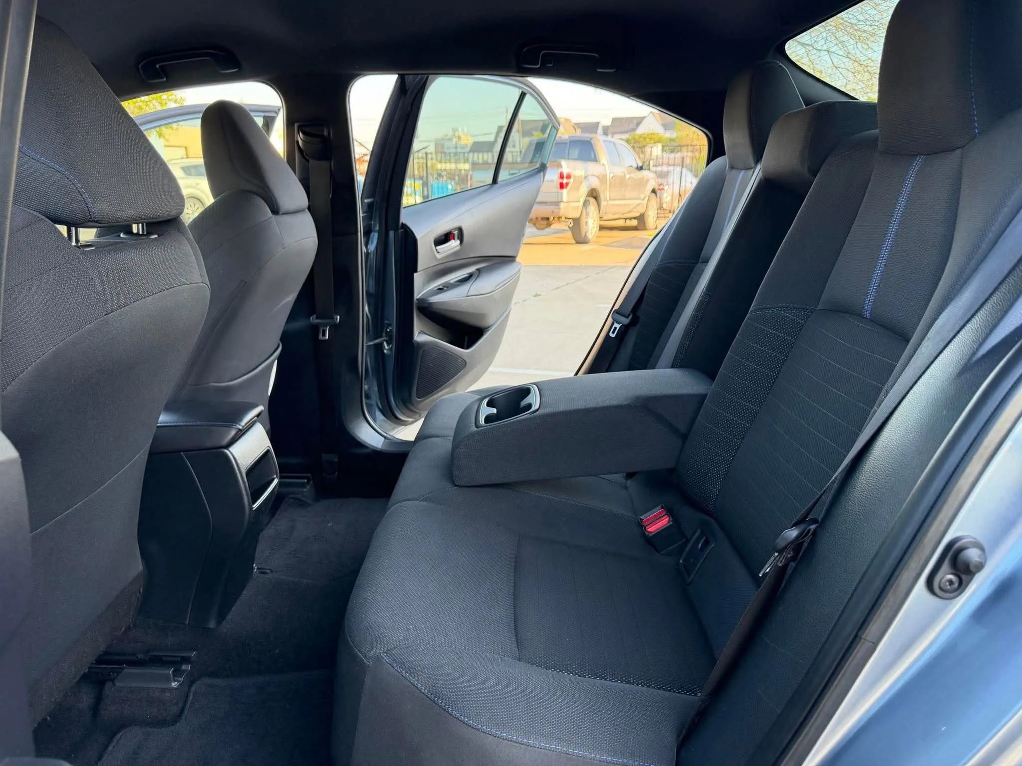 Used 2020 Toyota Corolla SE FWD image 16