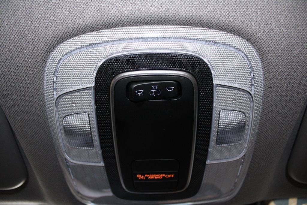 Used 2025 Hyundai Elantra Sport image 35