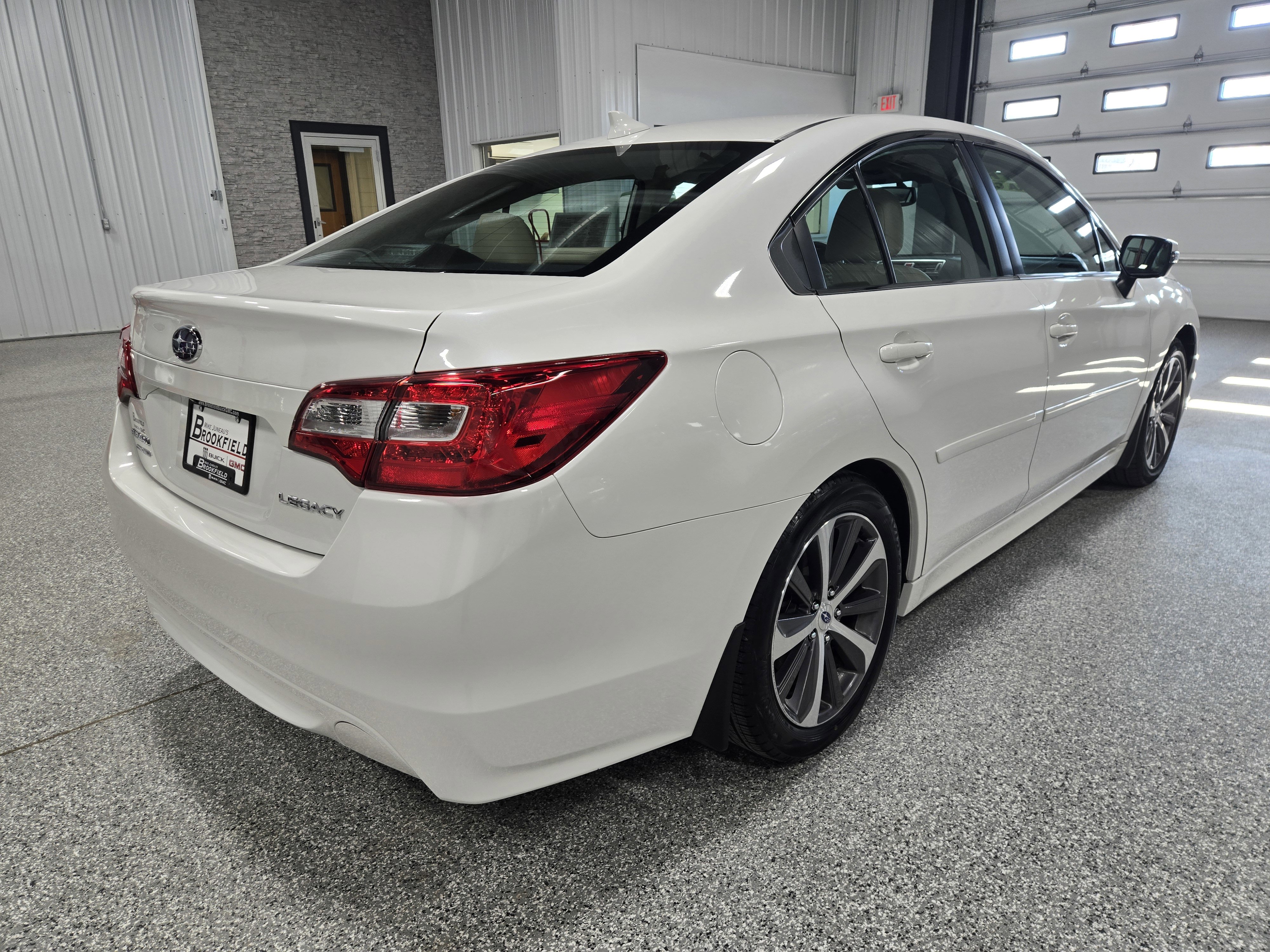 Used 2016 Subaru Legacy 2.5i Limited image 5