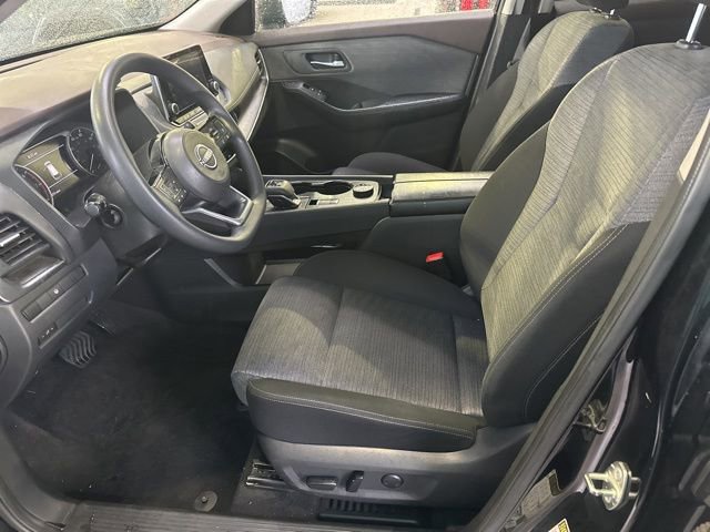Used 2023 Nissan Rogue SV image 5