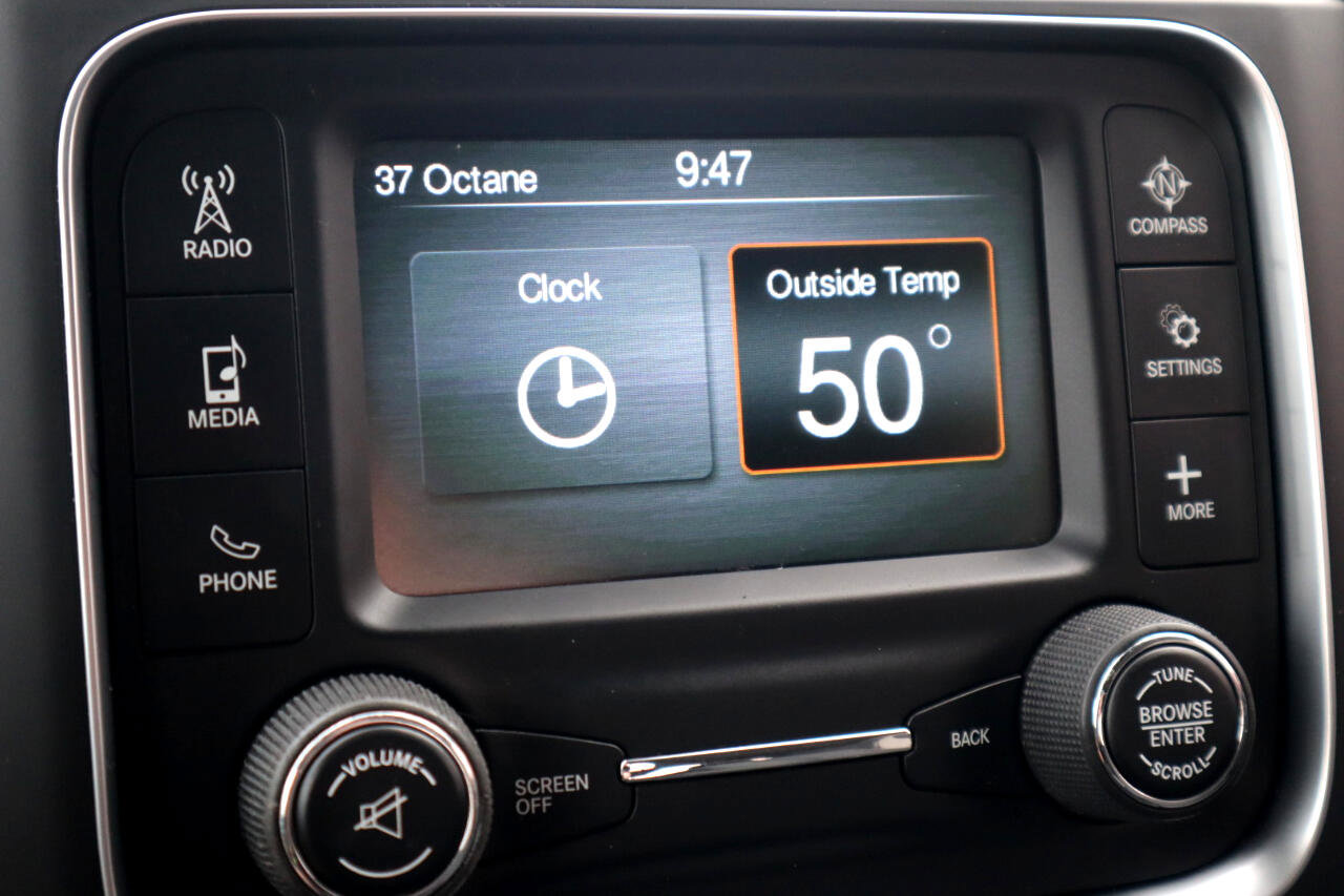 Used 2019 RAM 1500 Classic SLT image 62