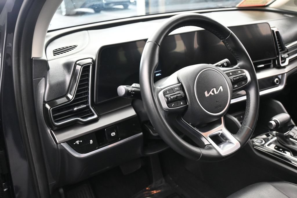 Used 2024 Kia Sportage EX FWD image 15