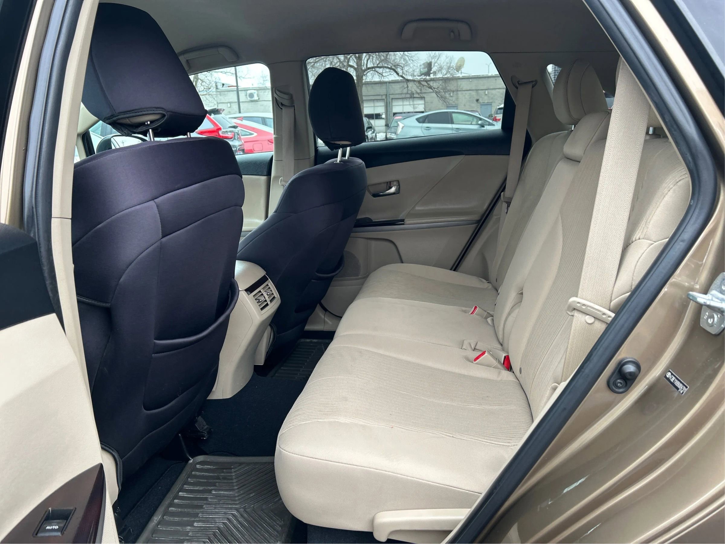 Used 2009 Toyota Venza AWD image 11