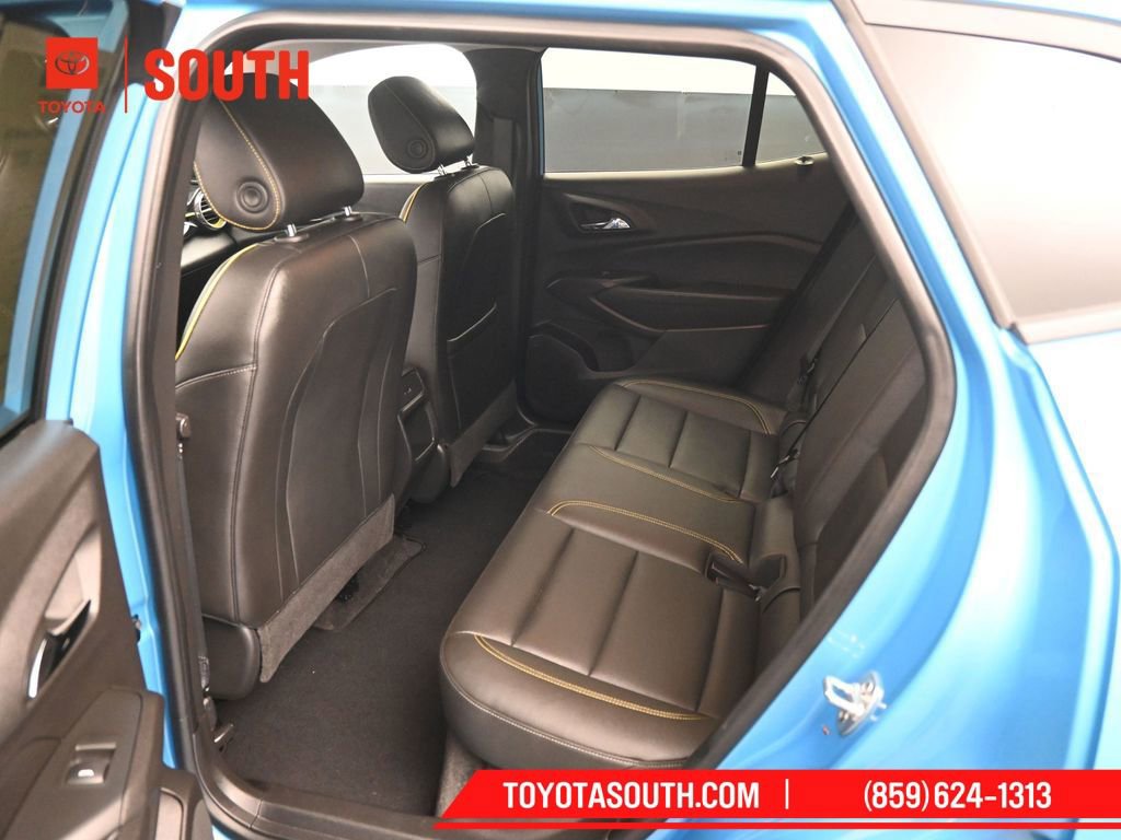 Used 2025 Chevrolet Trax ACTIV w/ Driver Confidence Package image 10