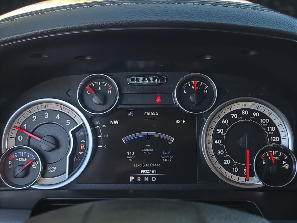 Used 2015 RAM 2500 Laramie w/ Protection Group AWD/4WD image 21