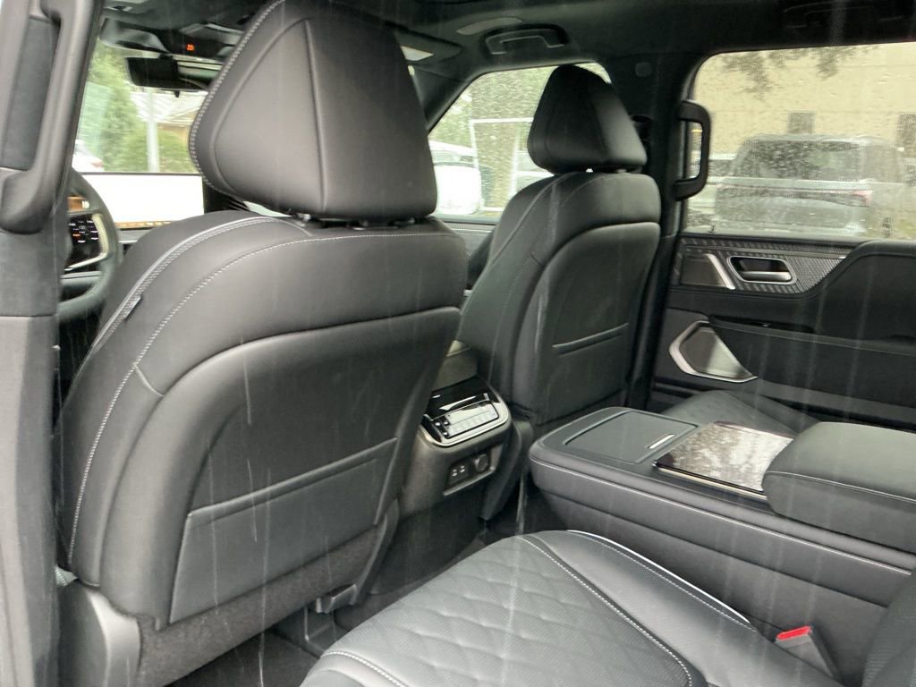 New 2026 INFINITI QX80 Autograph w/ Premium Cargo Package AWD/4WD image 24