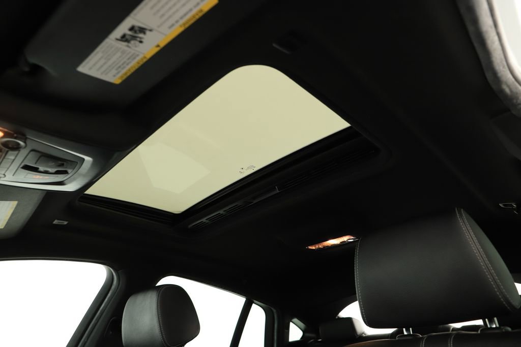 Used 2018 BMW X4 M40i image 27