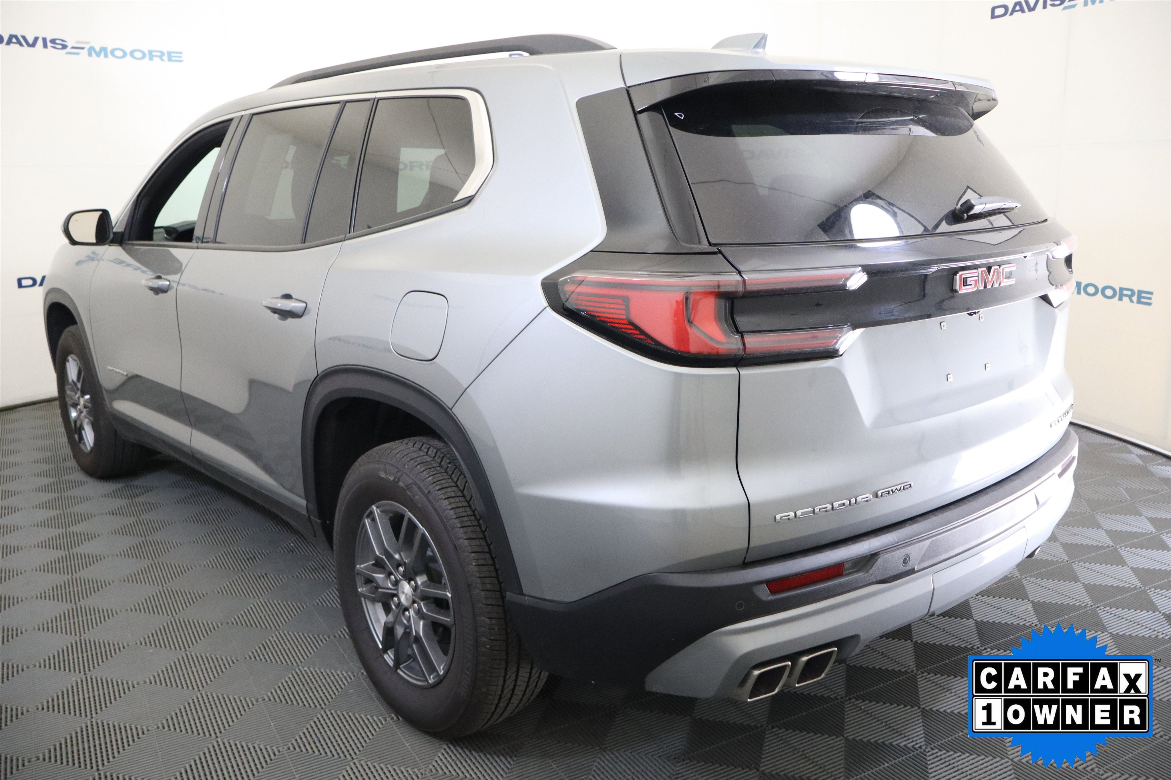 Used 2025 GMC Acadia Elevation AWD/4WD image 10
