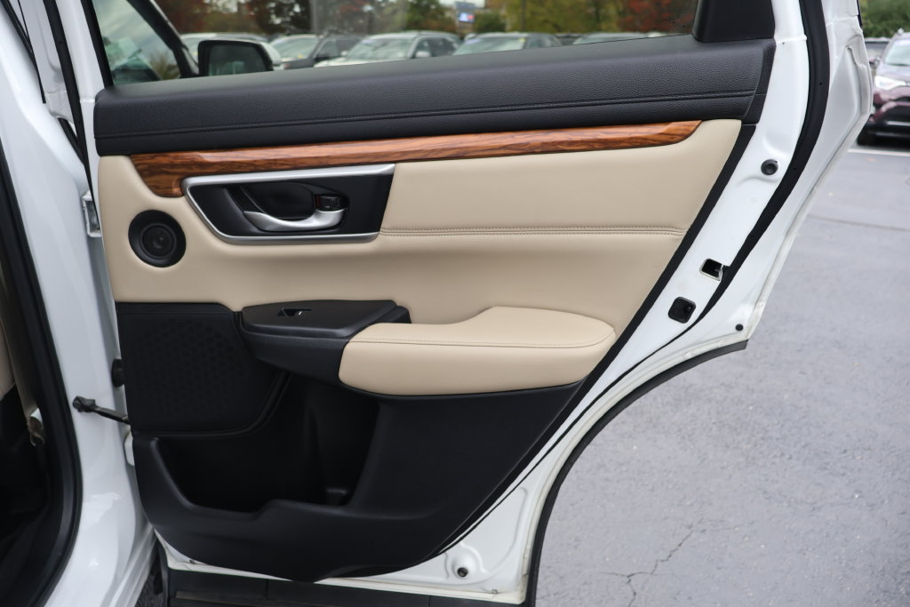 Used 2020 Honda CR-V Touring image 19