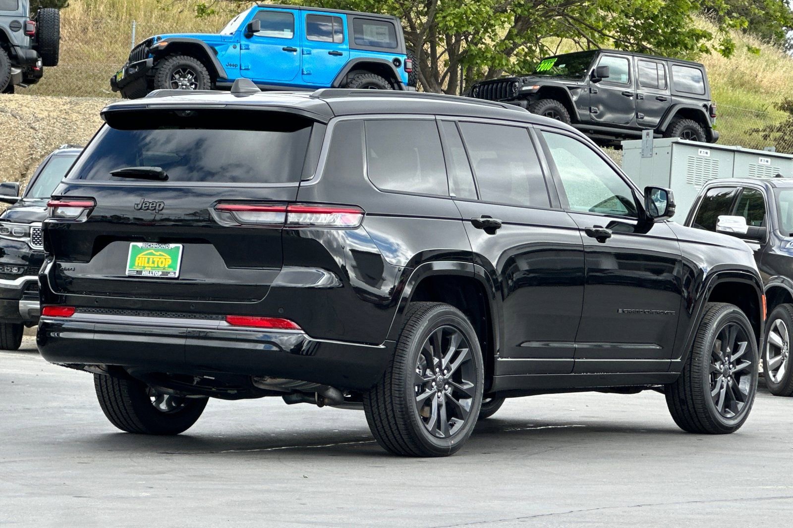 New 2026 Jeep Grand Cherokee L Limited AWD/4WD image 4