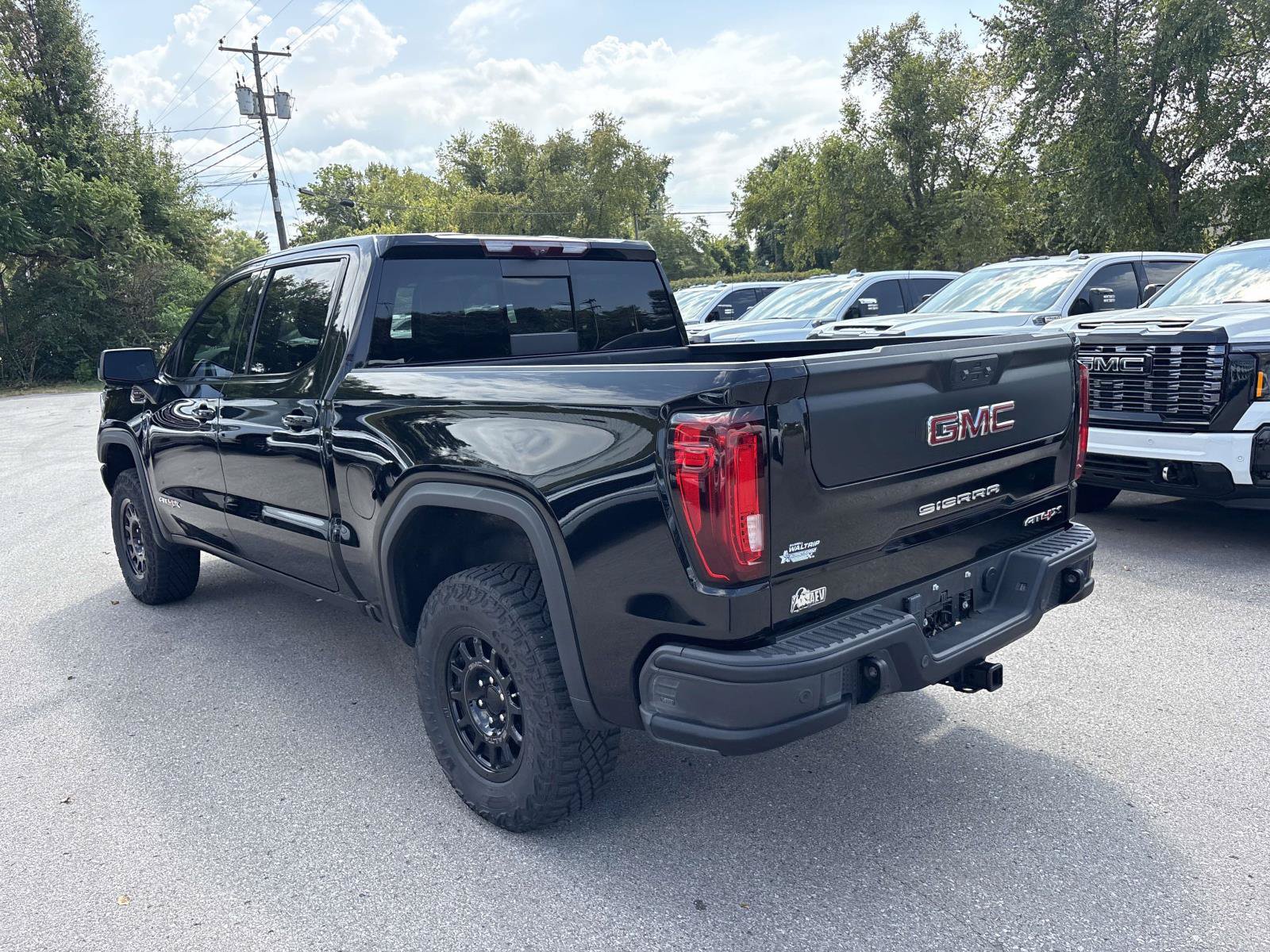 Used 2024 GMC Sierra 1500 AT4X w/ AT4X AEV Edition AWD/4WD image 6