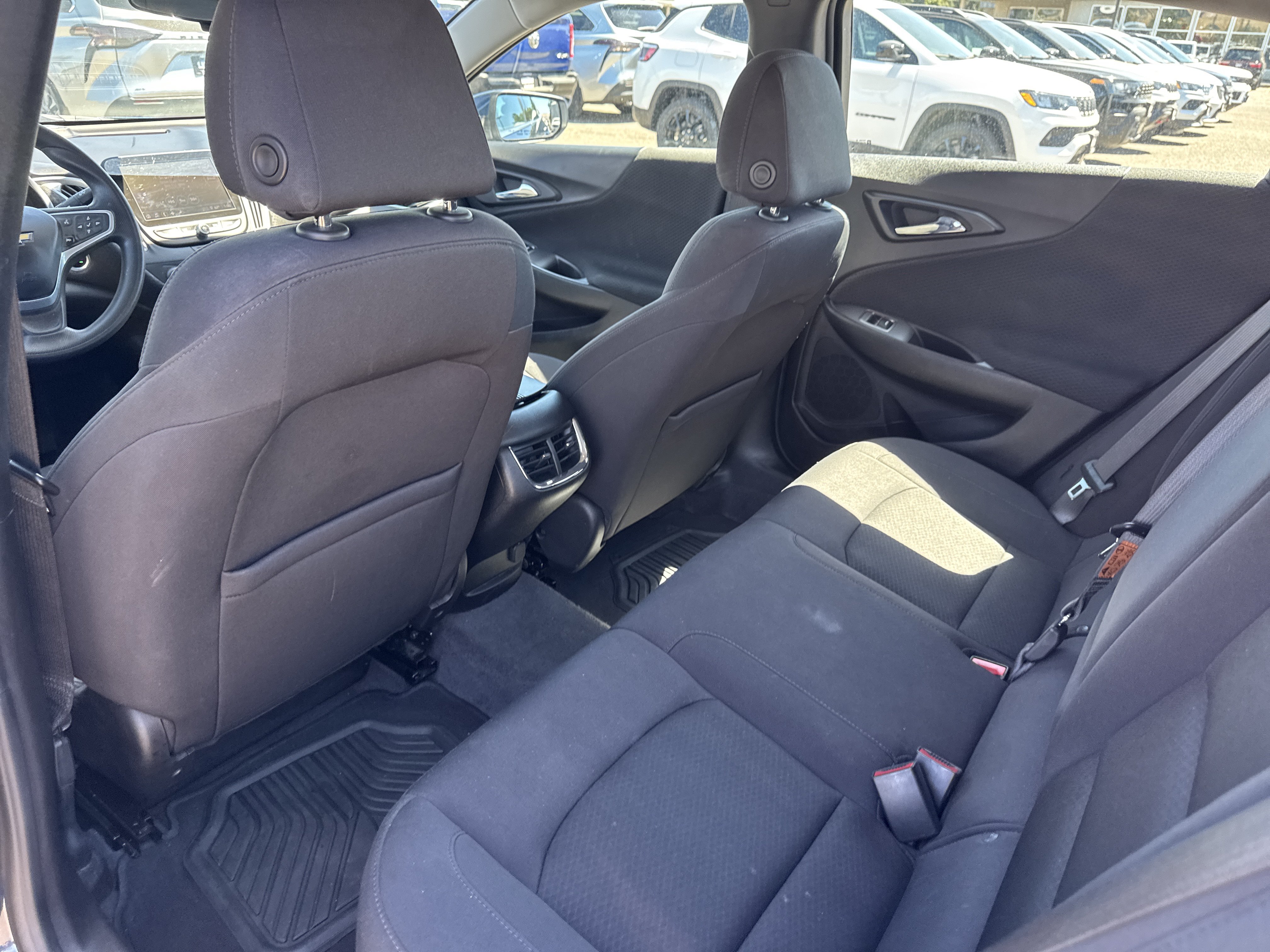 Used 2022 Chevrolet Malibu LT FWD image 20