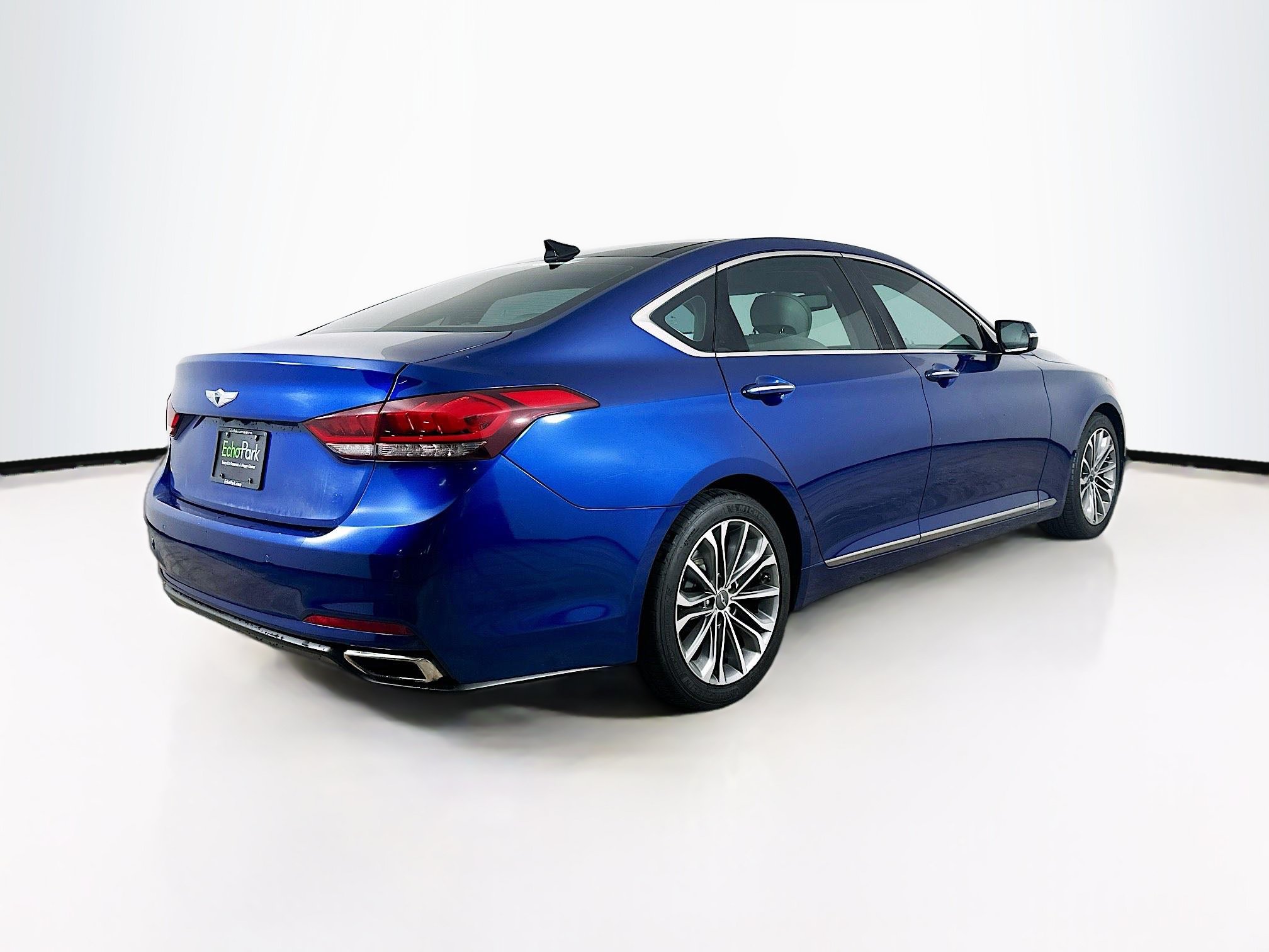 Used 2016 Hyundai Genesis 3.8 w/ Option Group 04 RWD image 9