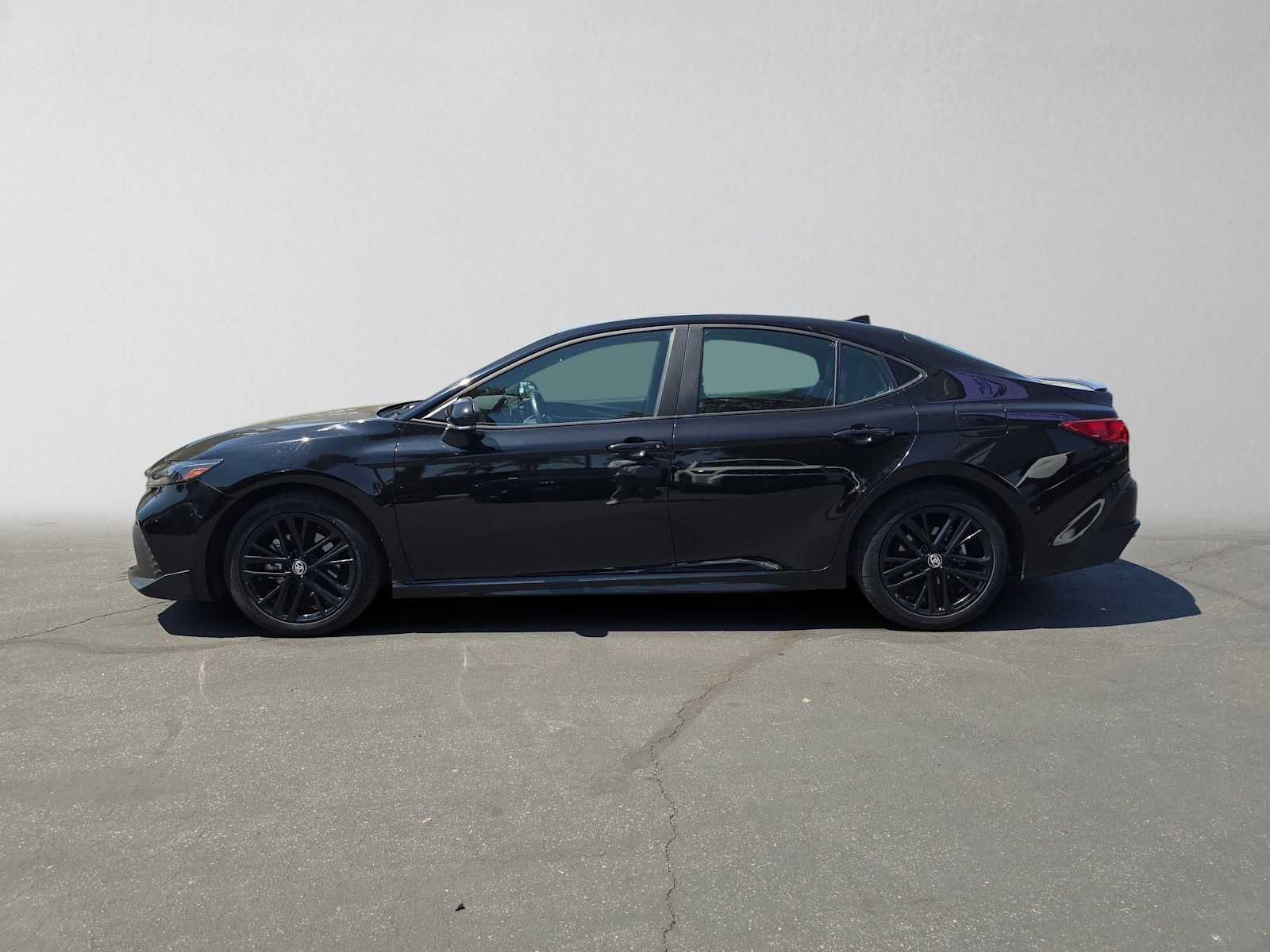 Certified 2026 Toyota Camry SE FWD image 6