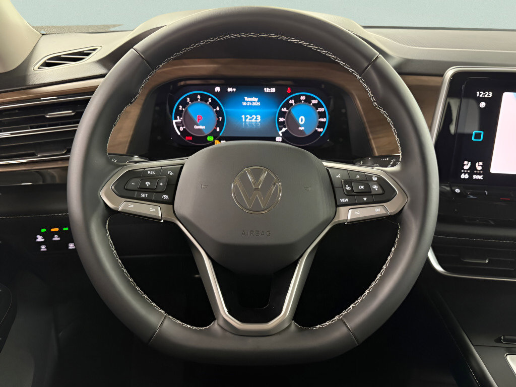 New 2026 Volkswagen Atlas SE image 11