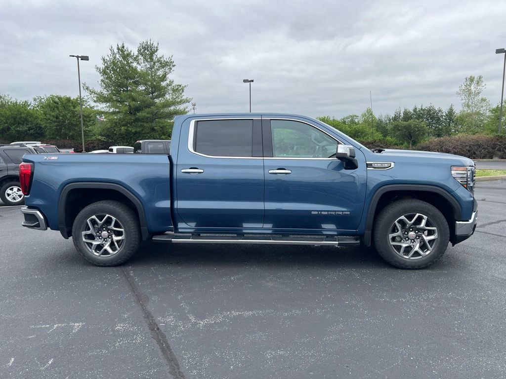 Used 2024 GMC Sierra 1500 SLT w/ SLT Premium Plus Package AWD/4WD image 5