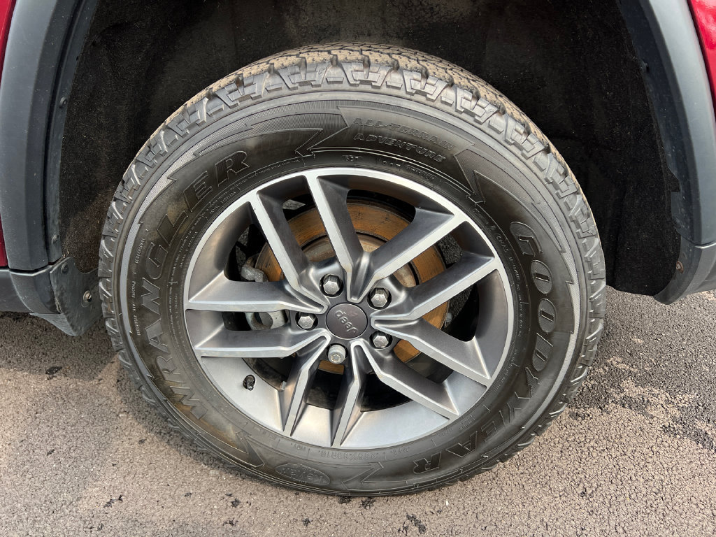 Used 2022 Jeep Grand Cherokee Limited AWD/4WD image 30