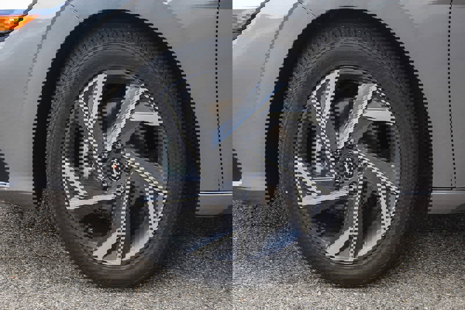 New 2025 Hyundai Elantra Sport image 6