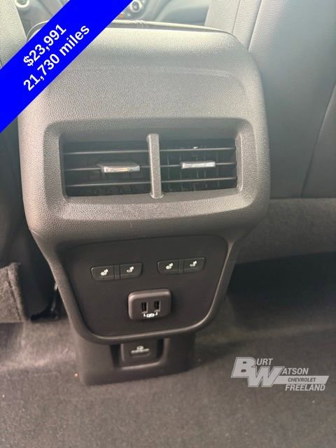 Used 2023 Chevrolet Equinox Premier image 30