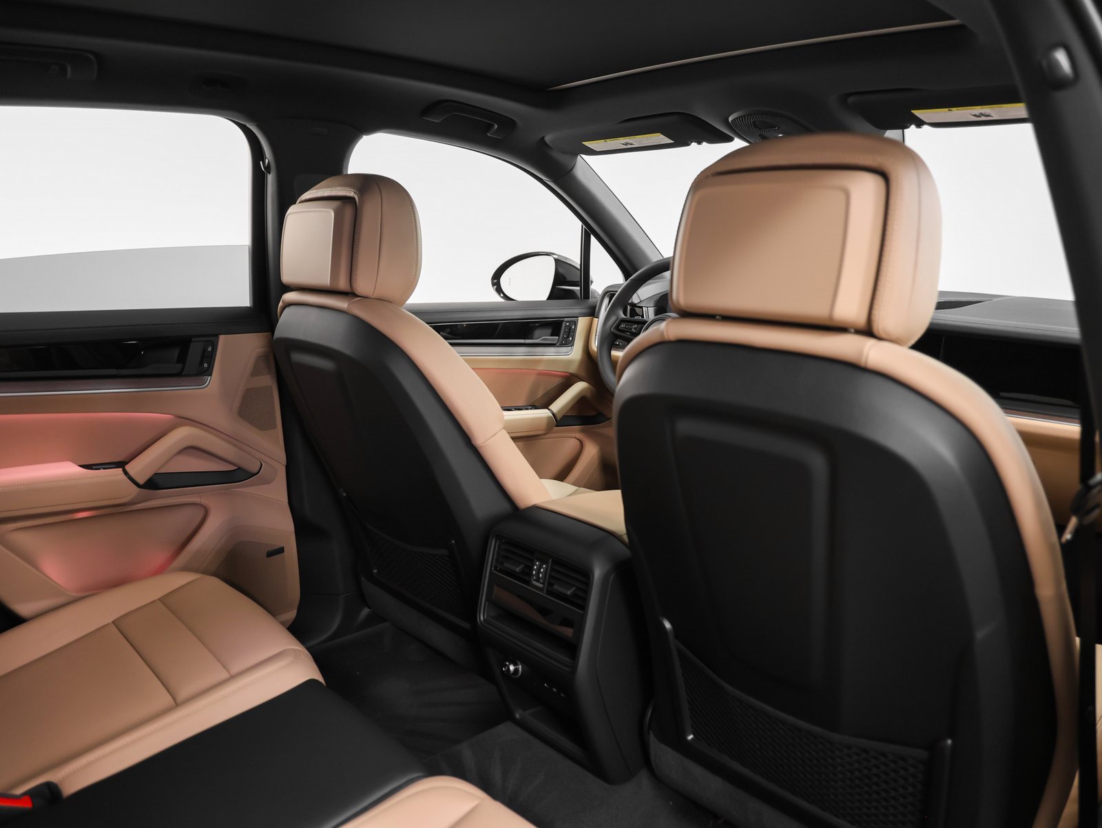 Used 2025 Porsche Cayenne image 24