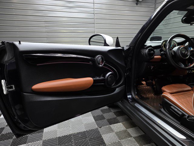 Used 2023 MINI Cooper SE FWD image 31