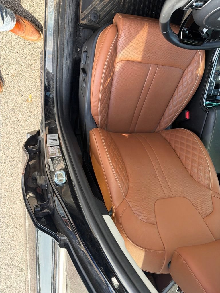 Certified 2022 Kia Sorento SX Prestige w/ Rust Color Package AWD/4WD image 15